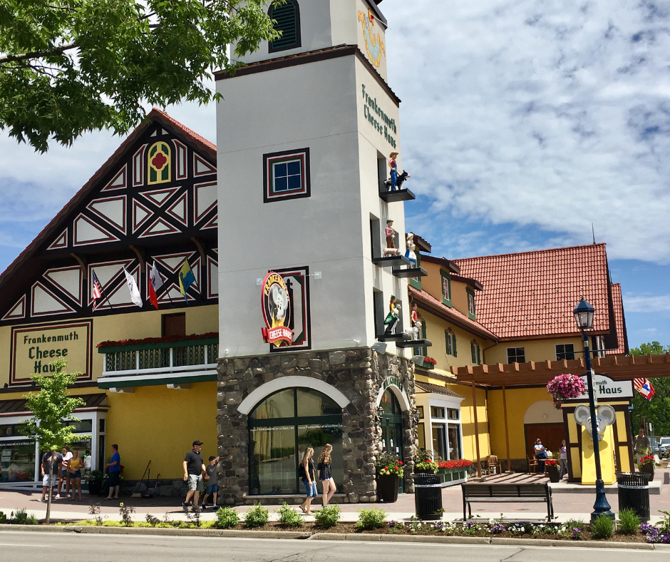 Discover the Enchanting World of the Frankenmuth Cheese Haus Figurinespiel