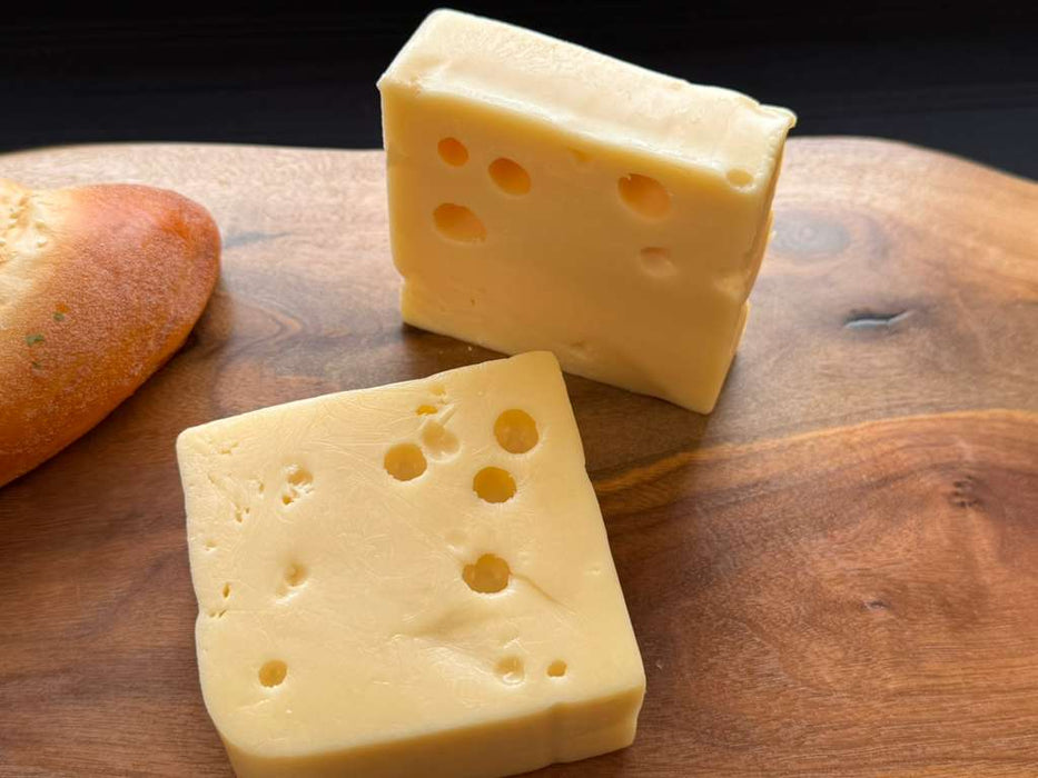 SWISS ASIAGO