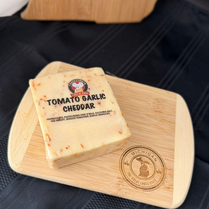 Tomato Garlic Cheddar