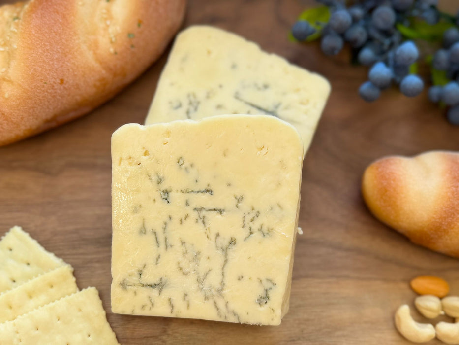 HK KIDDING BLUE CHEESE