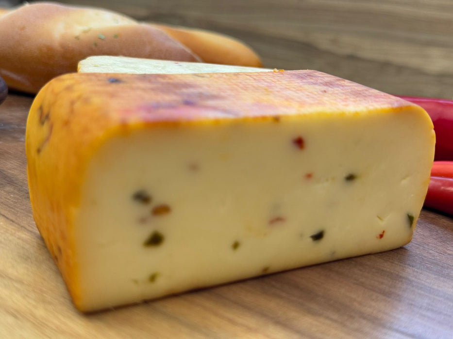SMOKED JALAPEÑO MUENSTER